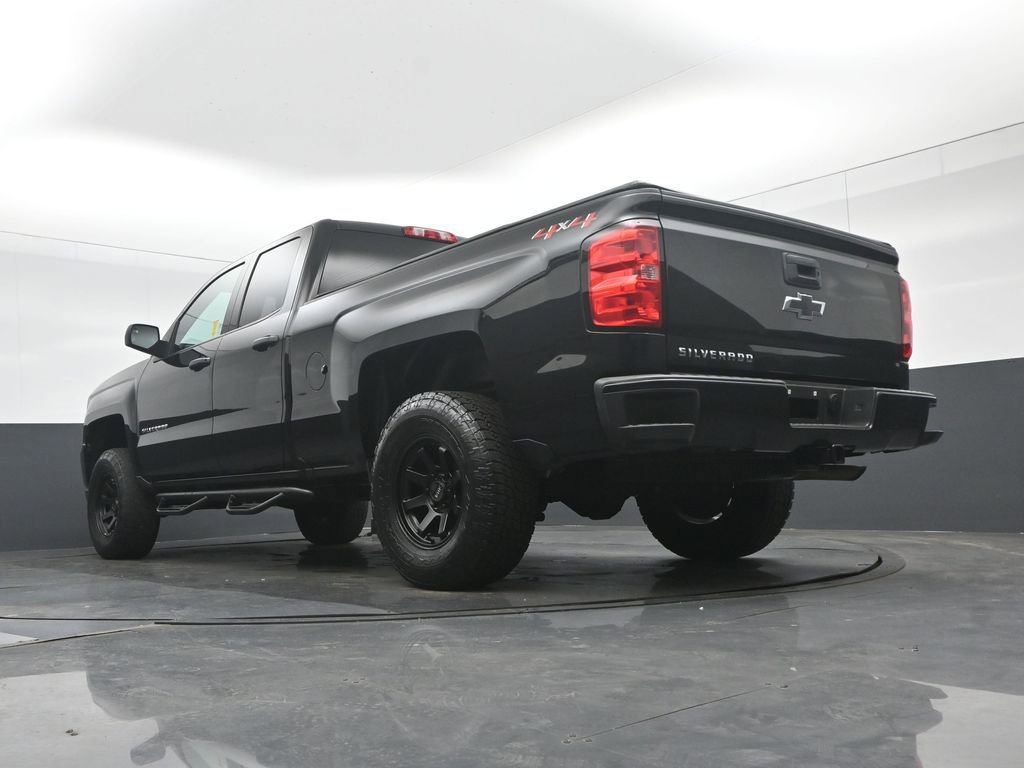 Used 2018 Chevrolet Silverado 1500 Custom w/ Custom Value Package AWD/4WD image 51