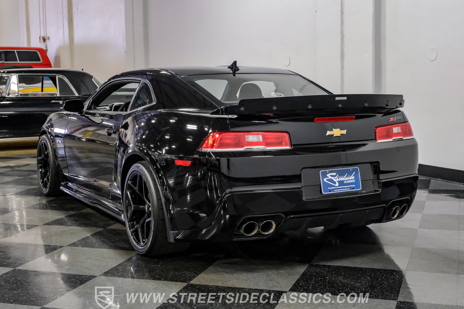Used 2015 Chevrolet Camaro Z/28 RWD image 10