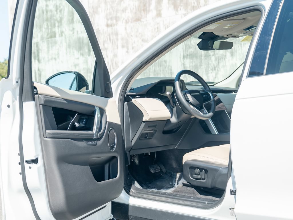 Certified 2025 Land Rover Discovery Sport S AWD/4WD image 11
