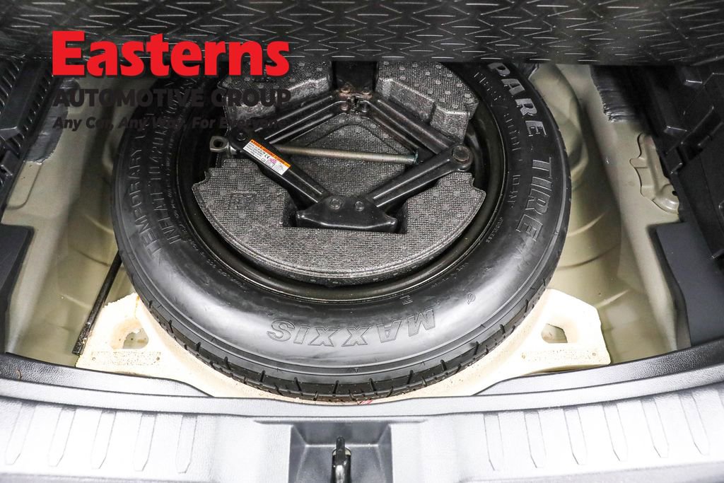 Used 2021 Toyota RAV4 LE image 22