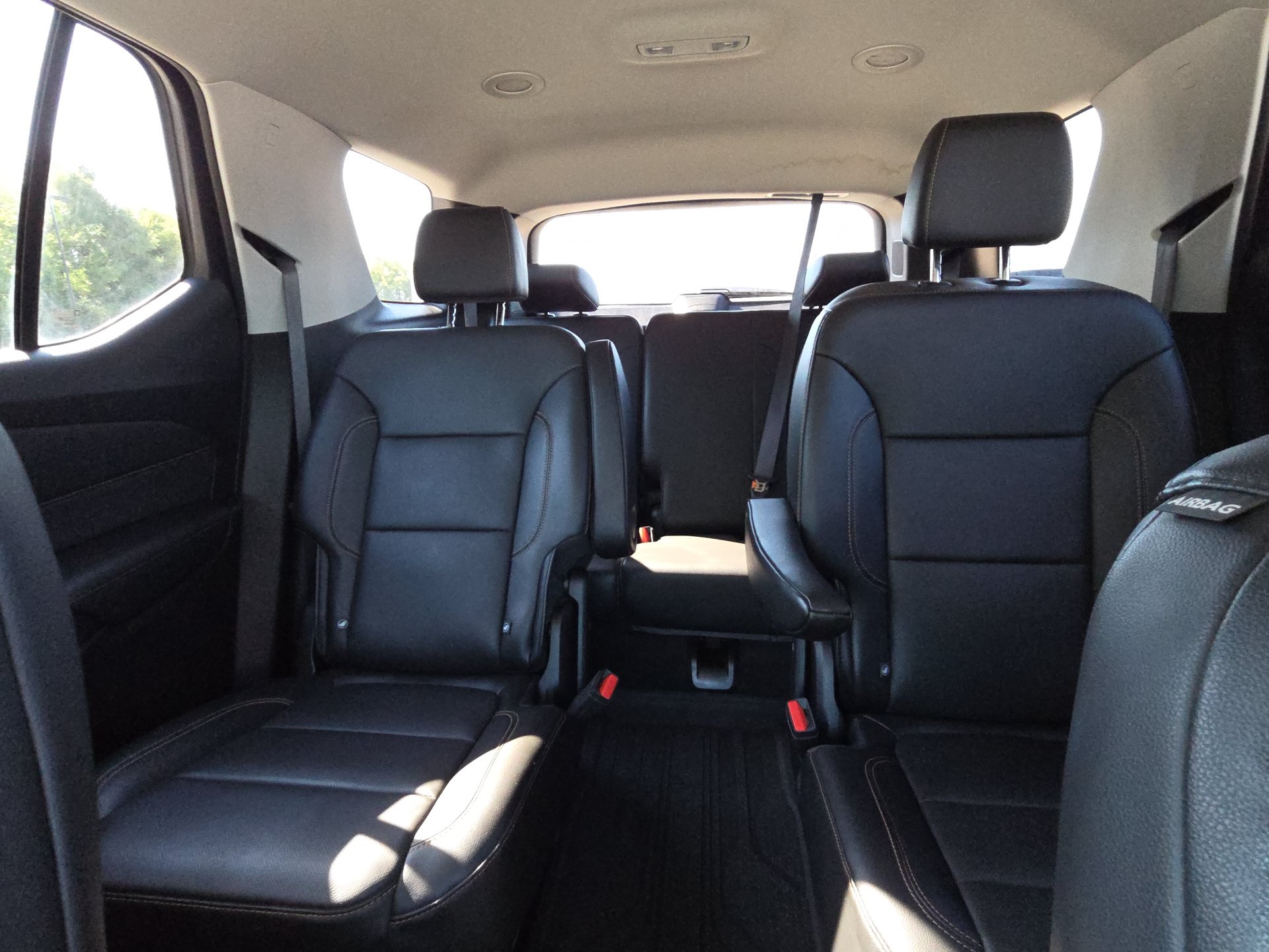 Used 2019 Chevrolet Traverse Premier w/ LPO, Floor Liner Package AWD/4WD image 25