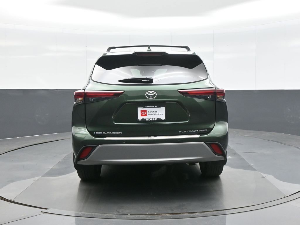 Certified 2025 Toyota Highlander Platinum image 8