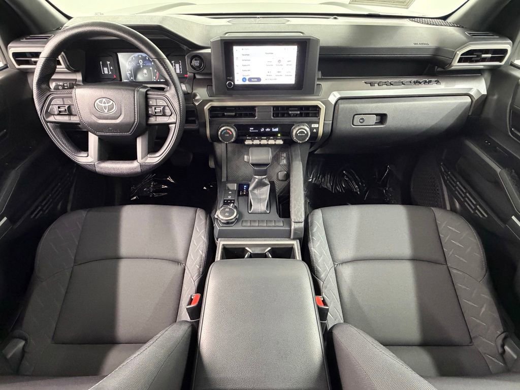Used 2025 Toyota Tacoma SR5 AWD/4WD image 36