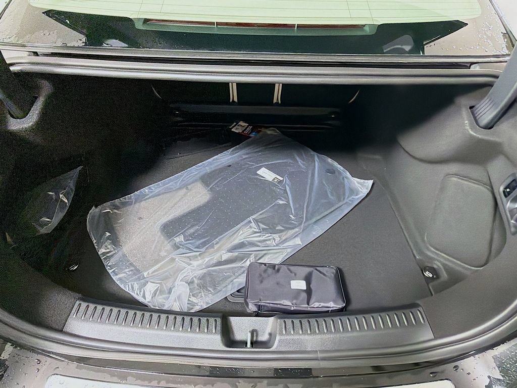 New 2026 Mercedes-Benz E 350 4MATIC Sedan image 29