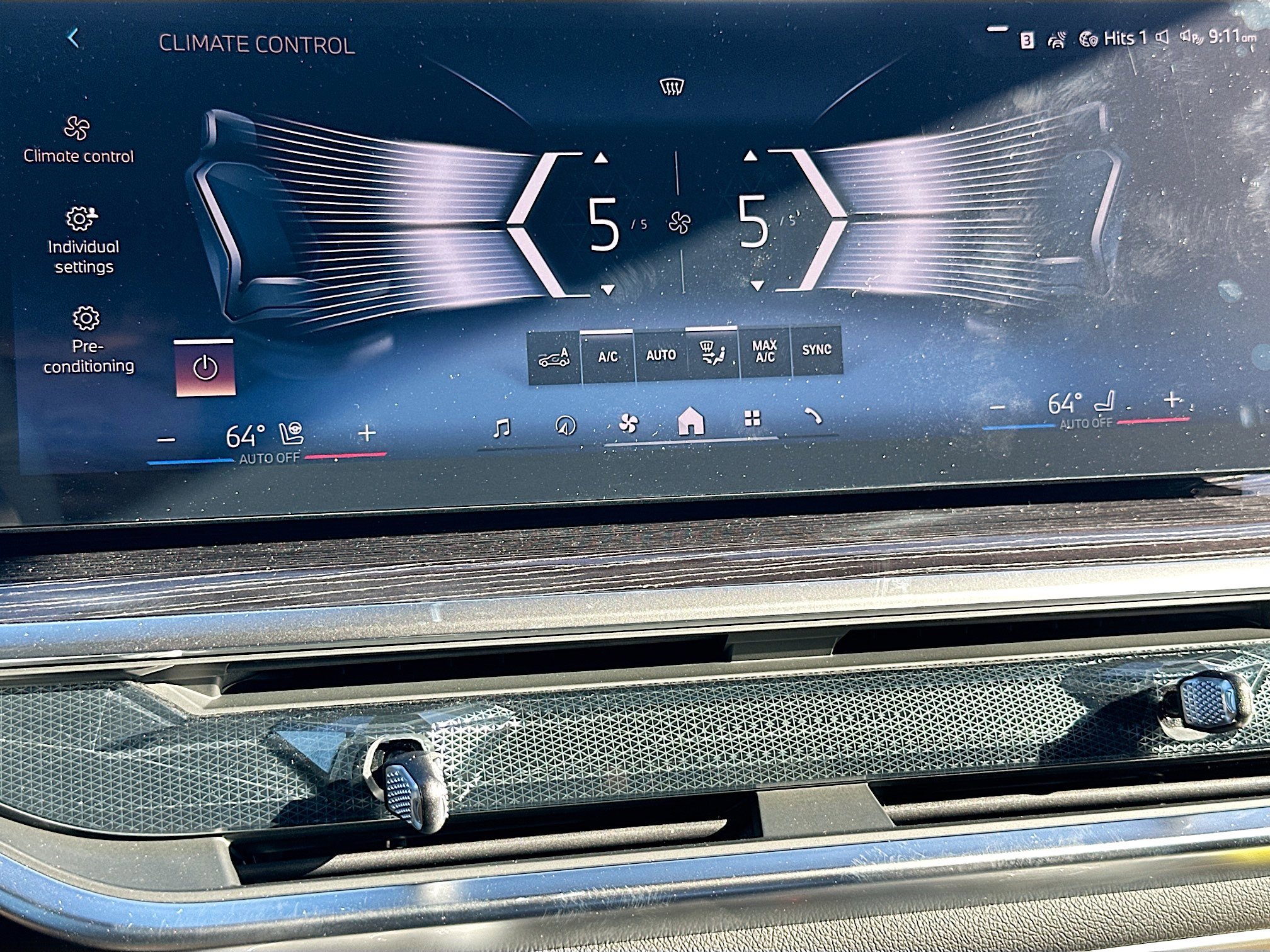 New 2026 BMW X7 xDrive40i w/ Executive Package image 13