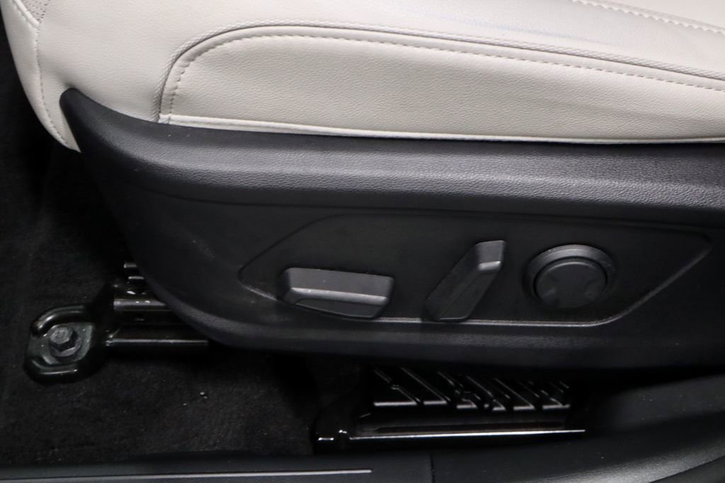 Used 2024 Hyundai Tucson Limited AWD/4WD image 25
