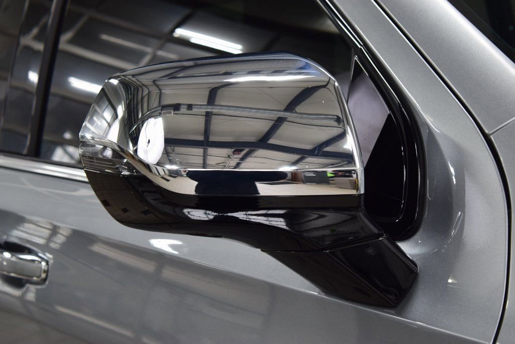 Used 2023 Chevrolet Tahoe Premier image 14