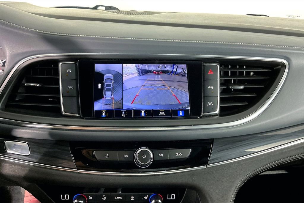 Used 2024 Buick Enclave Premium image 30