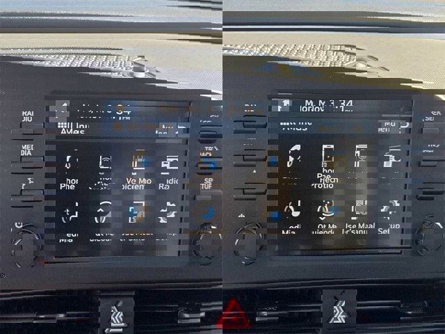 Certified 2025 Hyundai Elantra Sport image 21