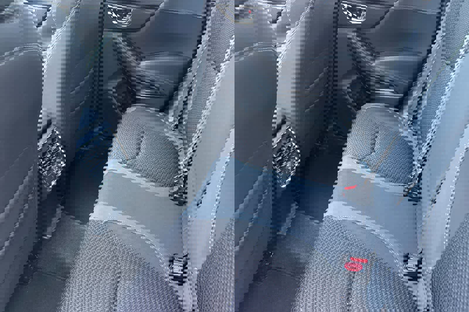 Used 2022 Subaru Forester Premium w/ Popular Package #2 image 4