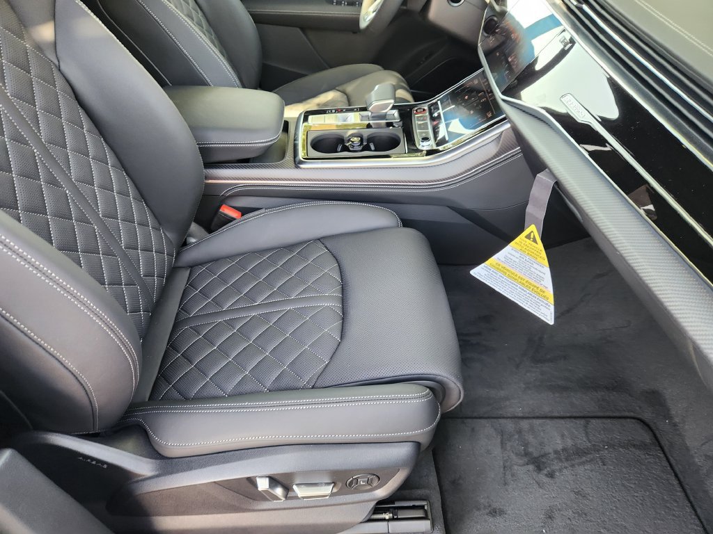 New 2026 Audi SQ7 Prestige AWD/4WD image 15