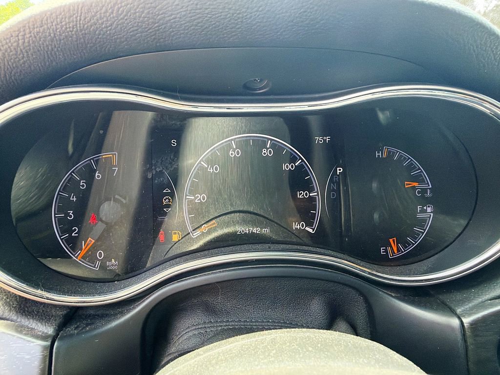 Used 2018 Jeep Grand Cherokee Laredo AWD/4WD image 35