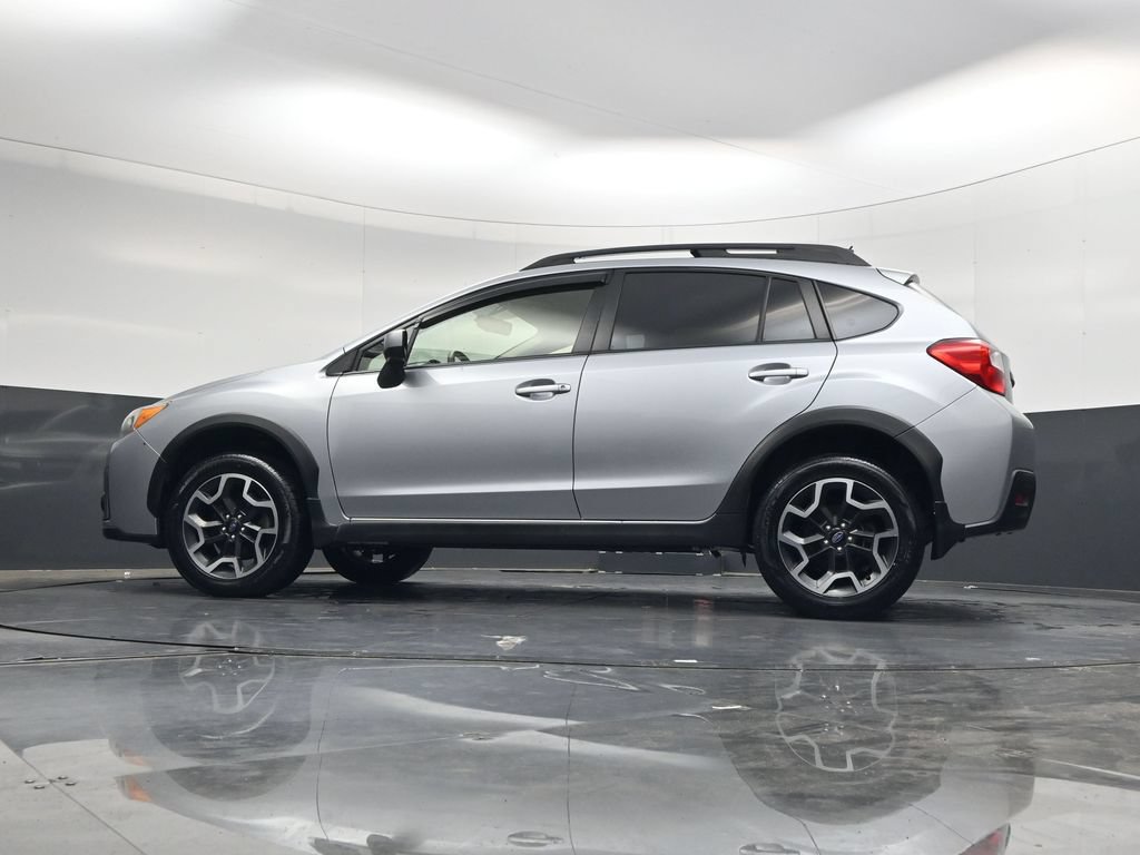 Used 2017 Subaru Crosstrek 2.0i Premium AWD/4WD image 32