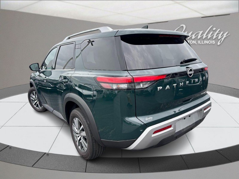 Used 2025 Nissan Pathfinder SL AWD/4WD image 6