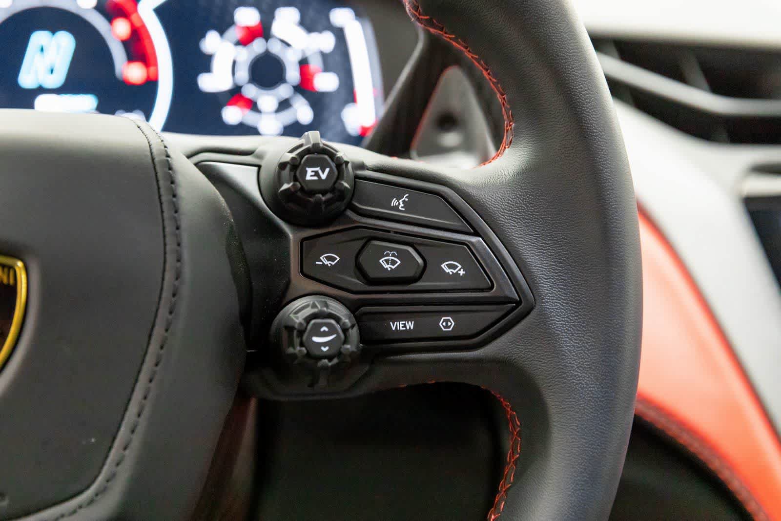 Used 2024 Lamborghini Revuelto AWD/4WD image 28