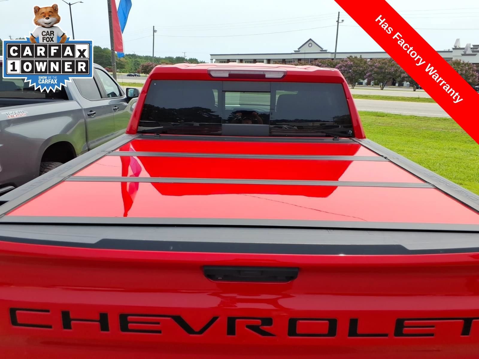Used 2022 Chevrolet Silverado 1500 LT w/ Convenience Package II AWD/4WD image 10