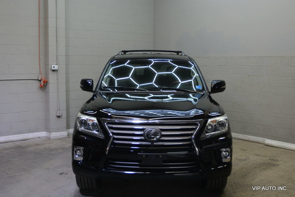 Used 2015 Lexus LX 570 4WD image 26