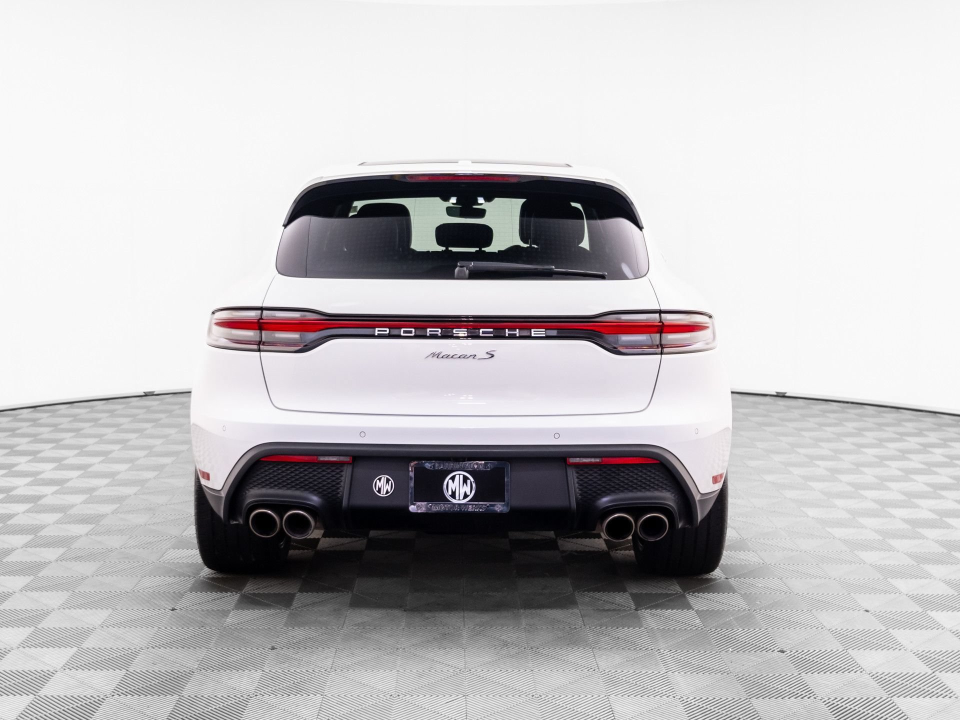 Used 2023 Porsche Macan S AWD/4WD image 4
