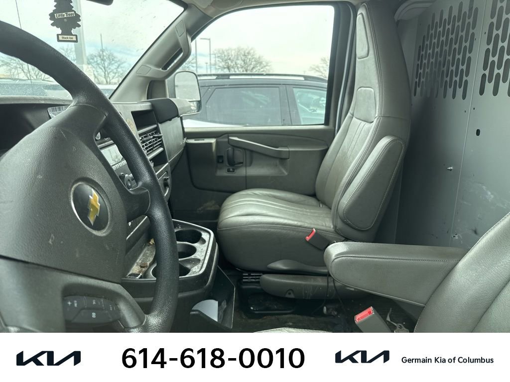 Used 2021 Chevrolet Express 2500 w/ Driver Convenience Package image 7
