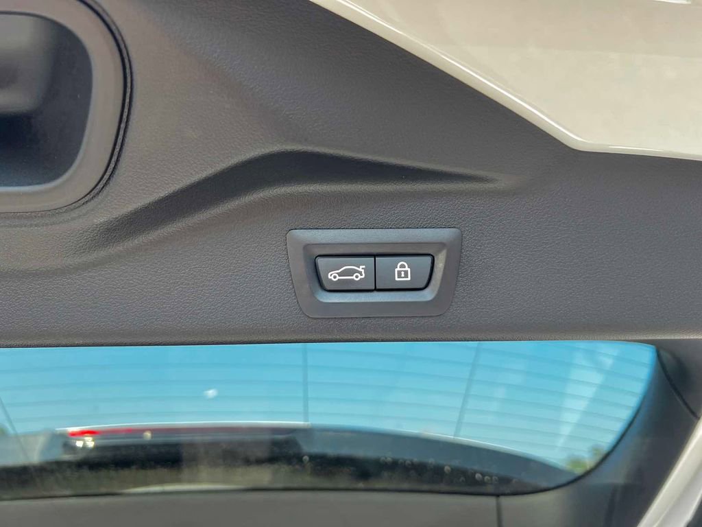 Used 2019 BMW X5 xDrive40i w/ Convenience Package image 35