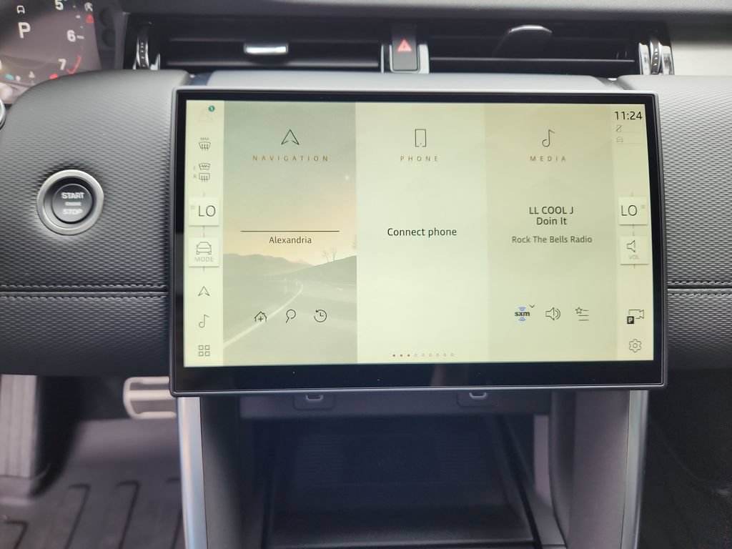 New 2026 Land Rover Discovery Sport Landmark AWD/4WD image 17