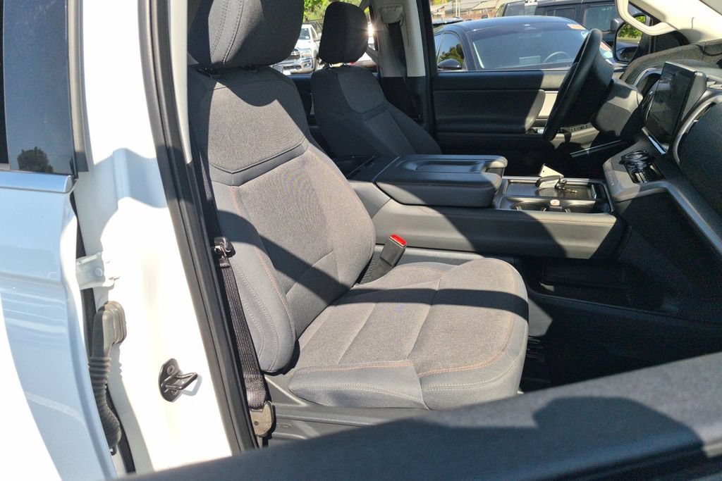 Used 2025 Ford Expedition Max Active RWD image 15