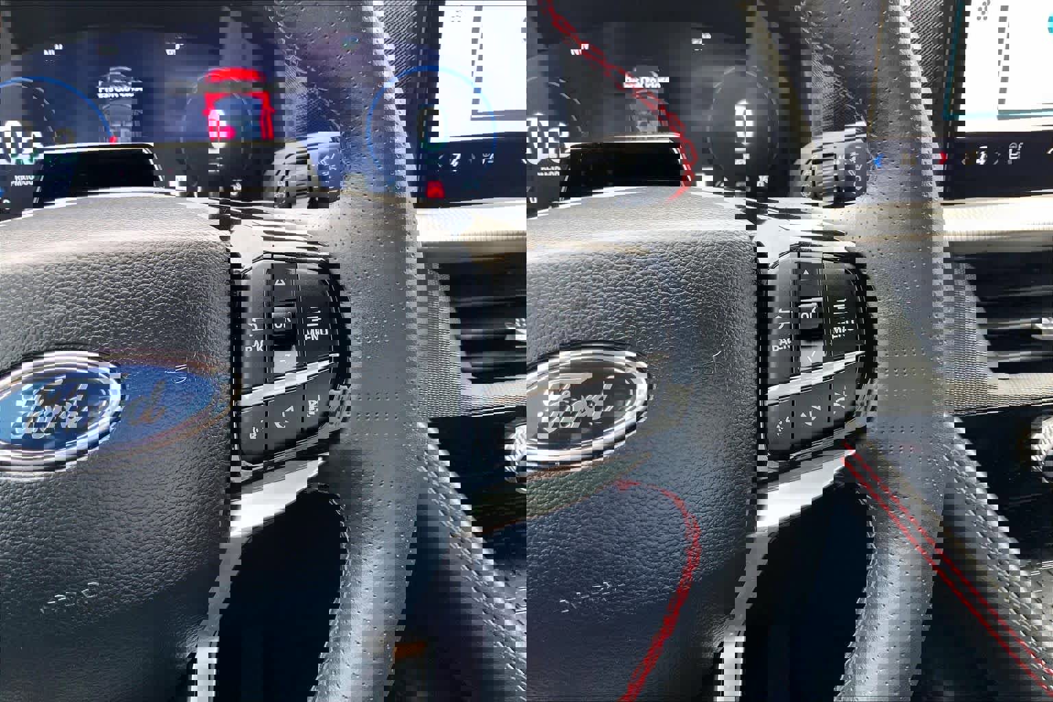 Certified 2025 Ford Explorer ST-Line w/ Premium Package image 24