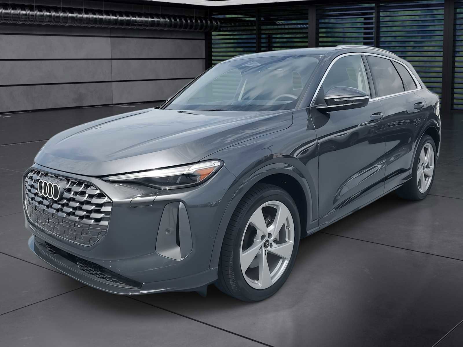 New 2025 Audi Q5 Prestige image 1