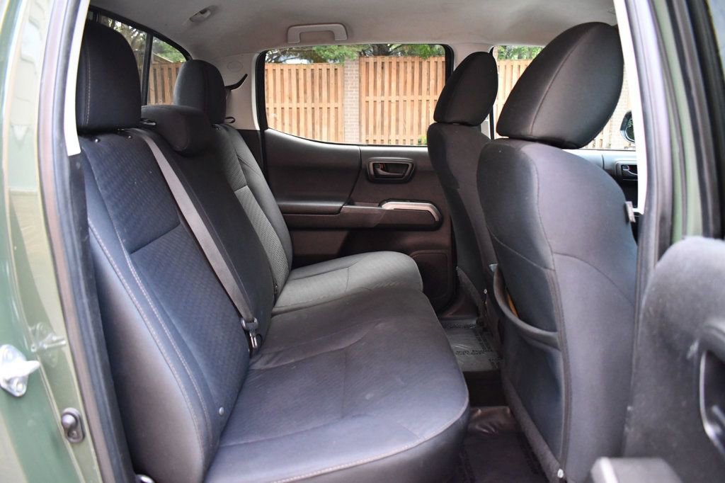 Used 2021 Toyota Tacoma SR5 w/ Trail Edition image 33