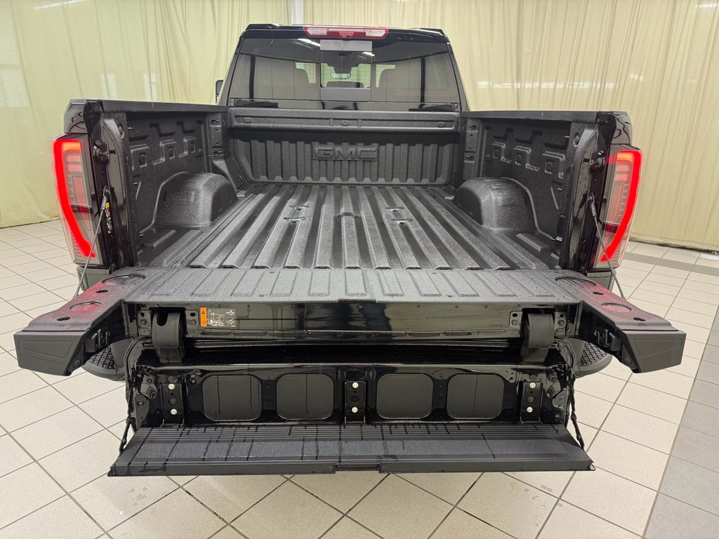 New 2026 GMC Sierra 2500 AT4 image 12