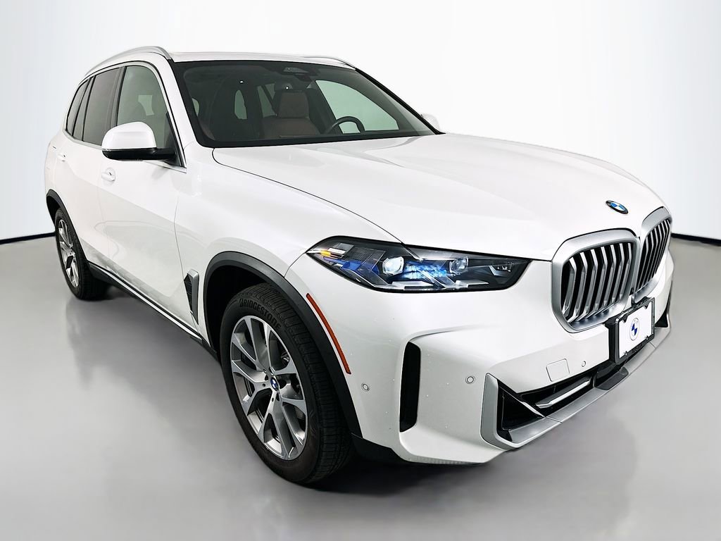 Certified 2024 BMW X5 xDrive40i w/ Premium Package image 3