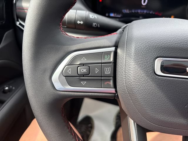 New 2026 Jeep Compass Trailhawk w/ Sun, Sound & Navigation Group AWD/4WD image 11
