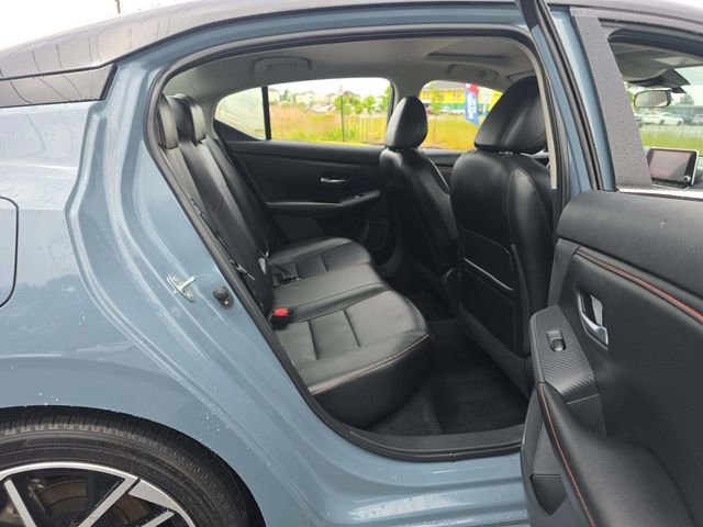 Used 2025 Nissan Sentra SR w/ SR Premium Package FWD image 13