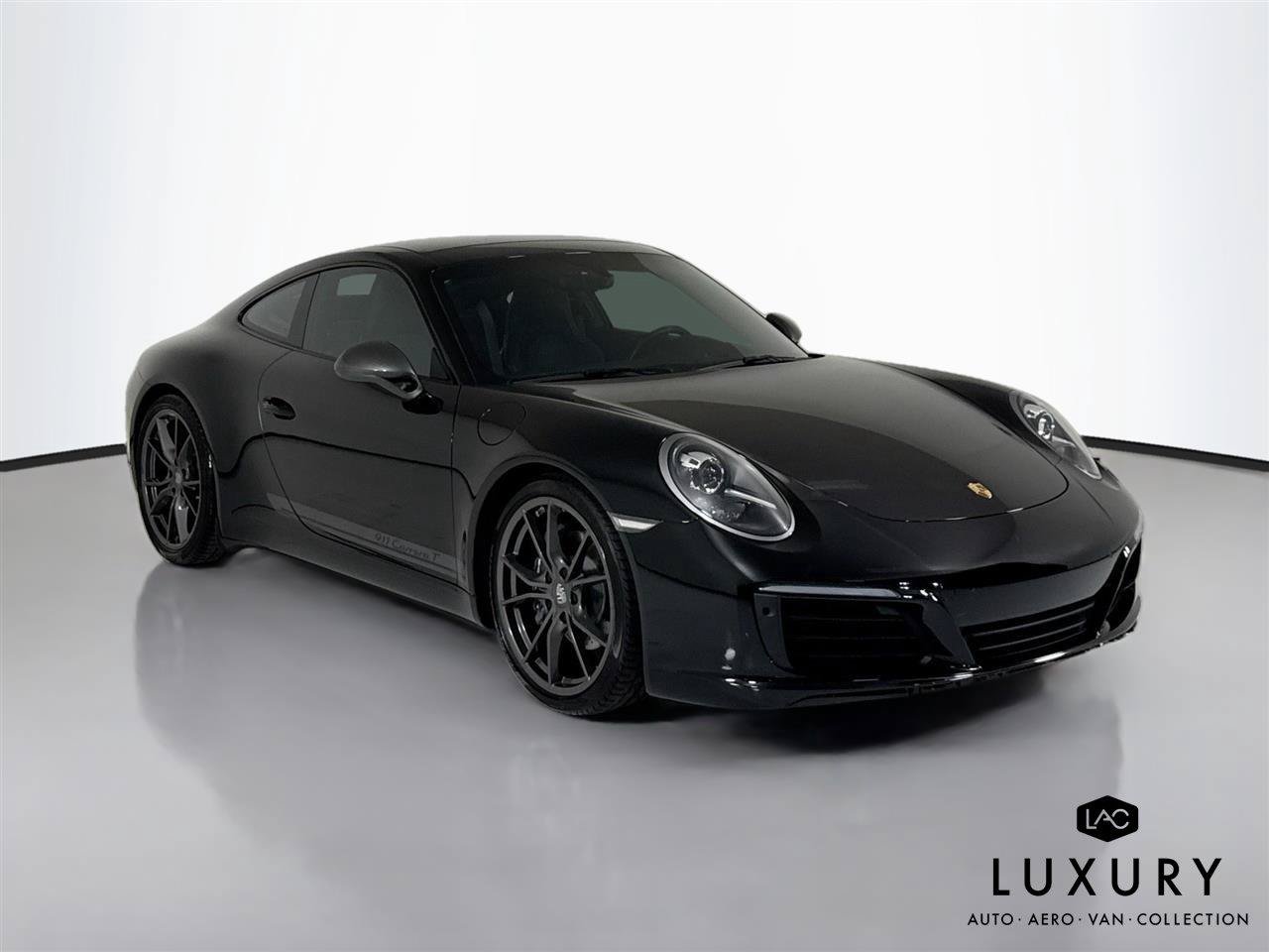Used 2019 Porsche 911 Carrera T w/ Carrera T Interior Package RWD image 3