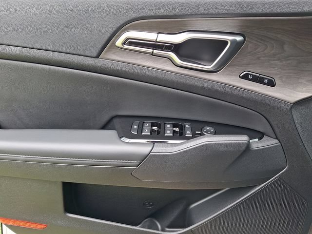 Certified 2025 Kia Sportage X-Pro AWD/4WD image 12