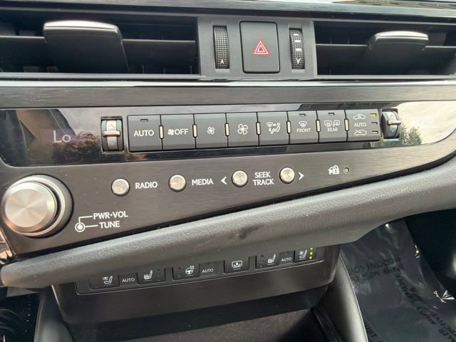 Used 2023 Lexus ES 350 w/ Accessory Package (Z1) FWD image 17
