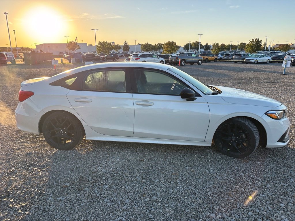 Used 2023 Honda Civic Sport image 11