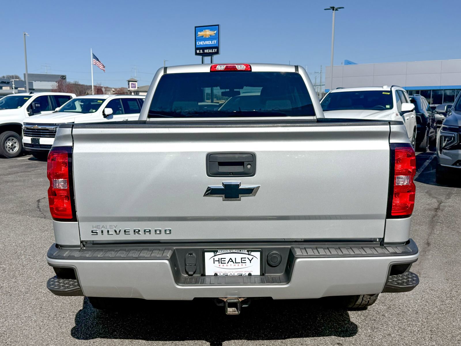 Used 2018 Chevrolet Silverado 1500 Custom w/ Custom Value Package image 6