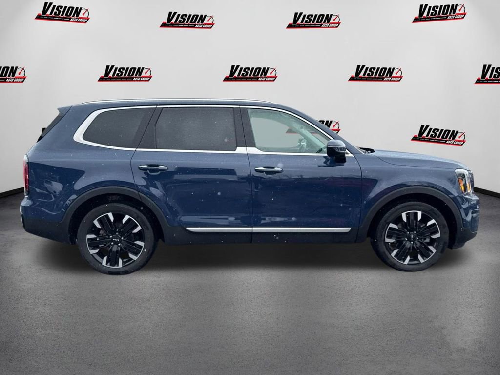 Used 2024 Kia Telluride SX Prestige w/ Towing Package image 4