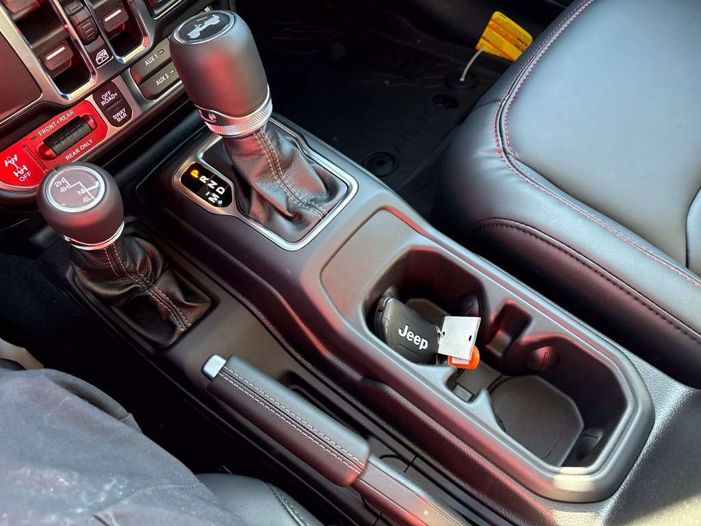 New 2027 Jeep Wrangler Unlimited Rubicon AWD/4WD image 29