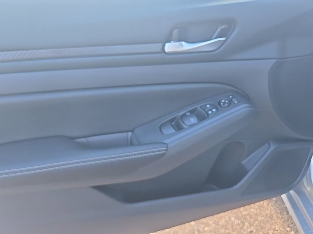 New 2025 Nissan Altima 2.5 SV w/ SV Special Edition Package image 12
