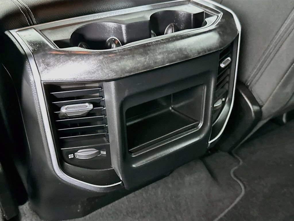 Certified 2019 RAM 1500 Big Horn AWD/4WD image 32