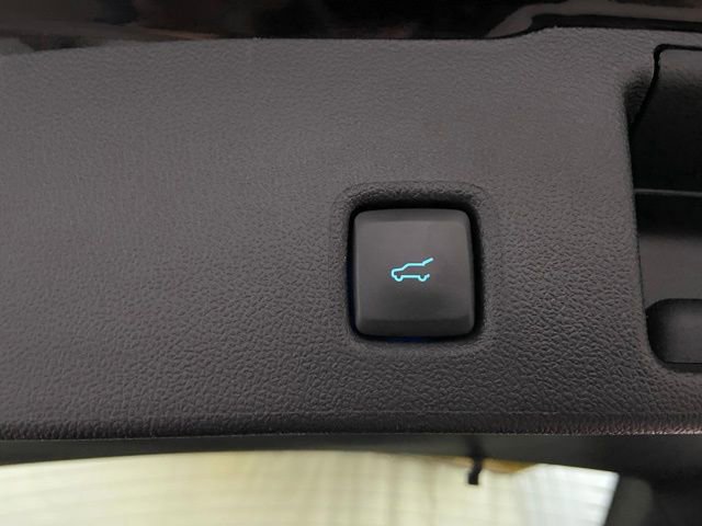 Used 2024 Ford Escape Platinum AWD/4WD image 10