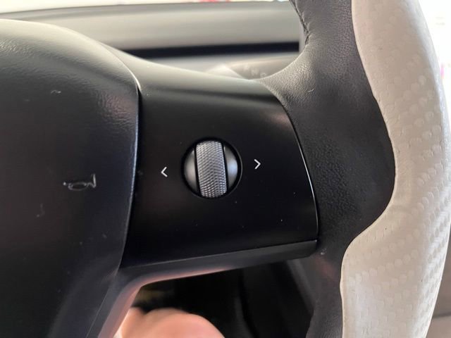 Used 2023 Tesla Model 3 Standard Range image 26