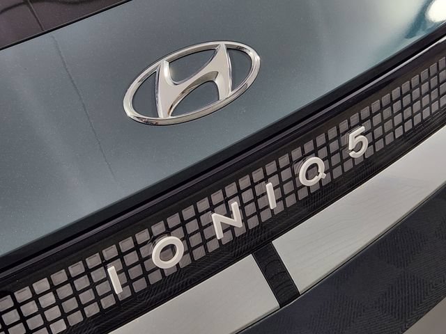 Certified 2023 Hyundai Ioniq 5 Limited AWD/4WD image 9