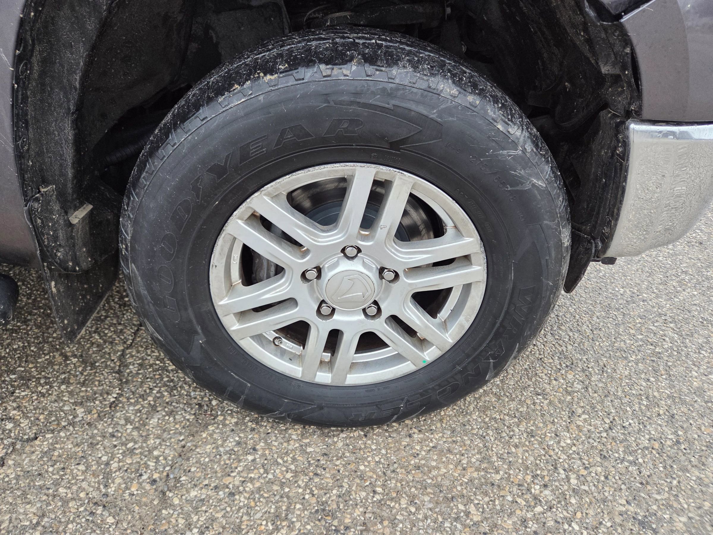 Used 2017 Toyota Tundra SR5 w/ SR5 Upgrade Package image 9