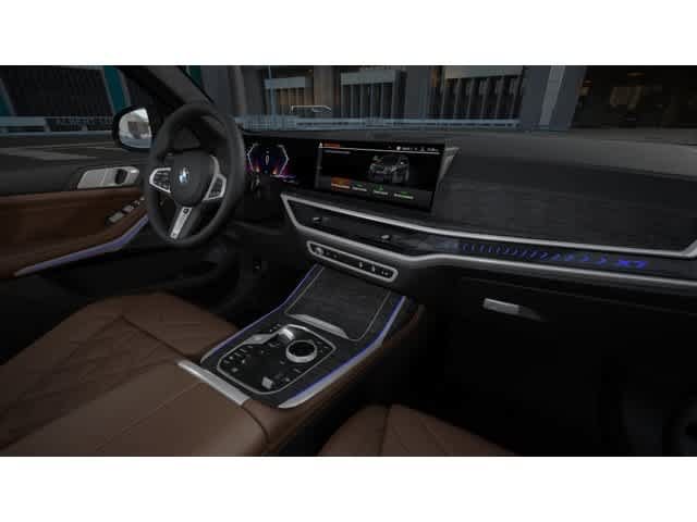 New 2027 BMW X7 xDrive40i w/ M Sport Package AWD/4WD image 14
