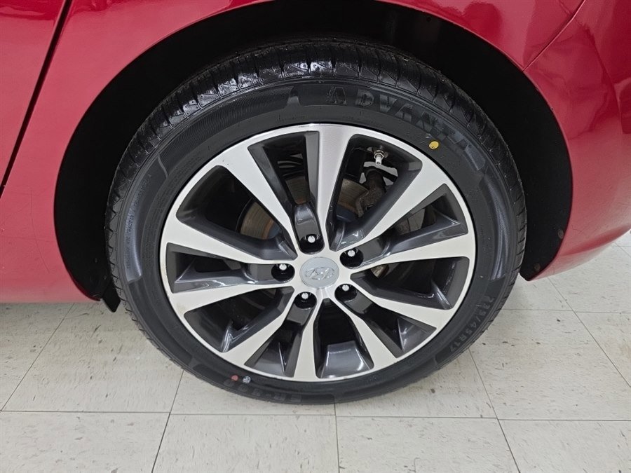 Used 2018 Hyundai Elantra GT FWD image 21