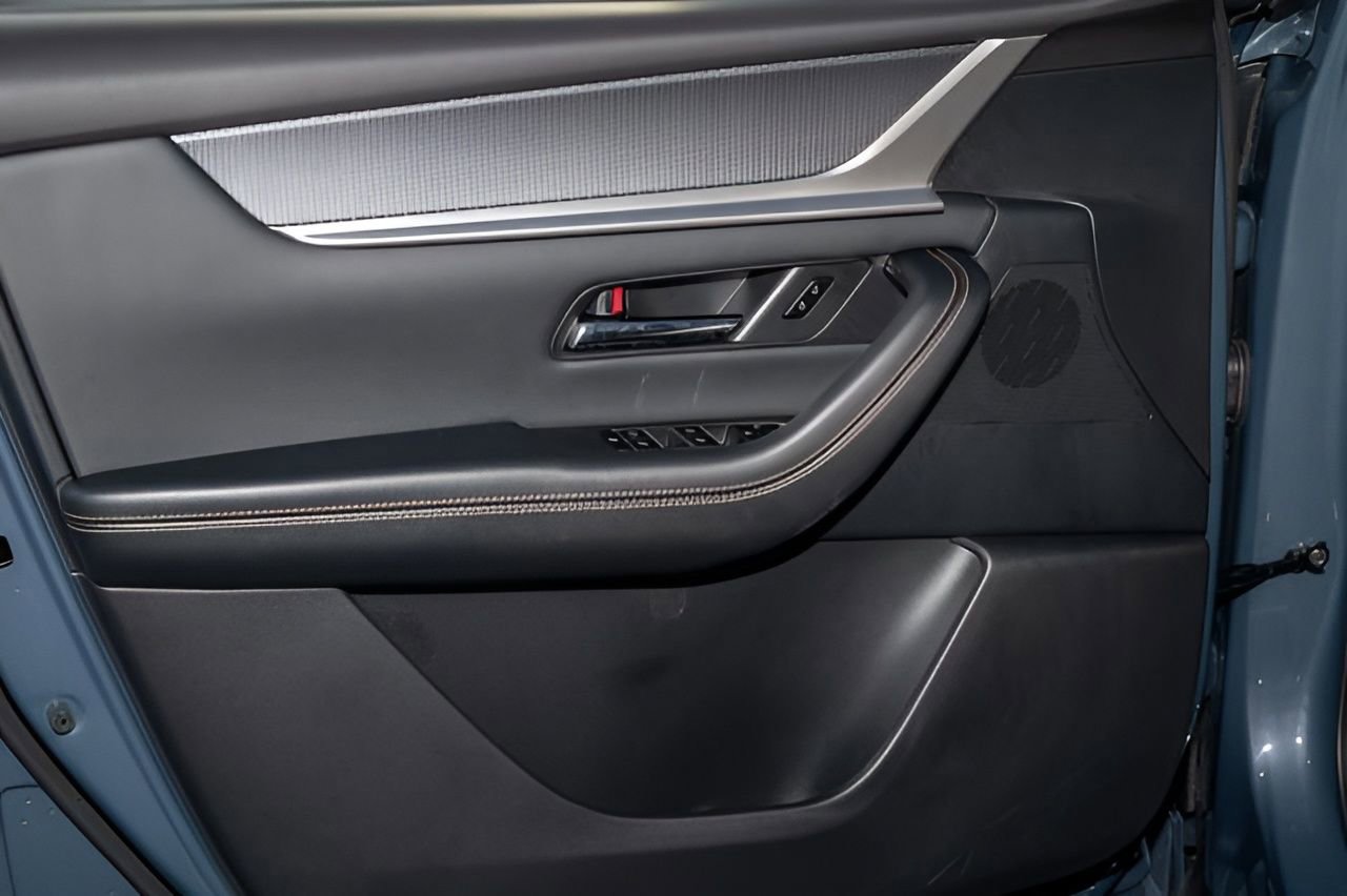 Used 2025 MAZDA CX-70 3.3 Turbo S w/ Premium Package image 11