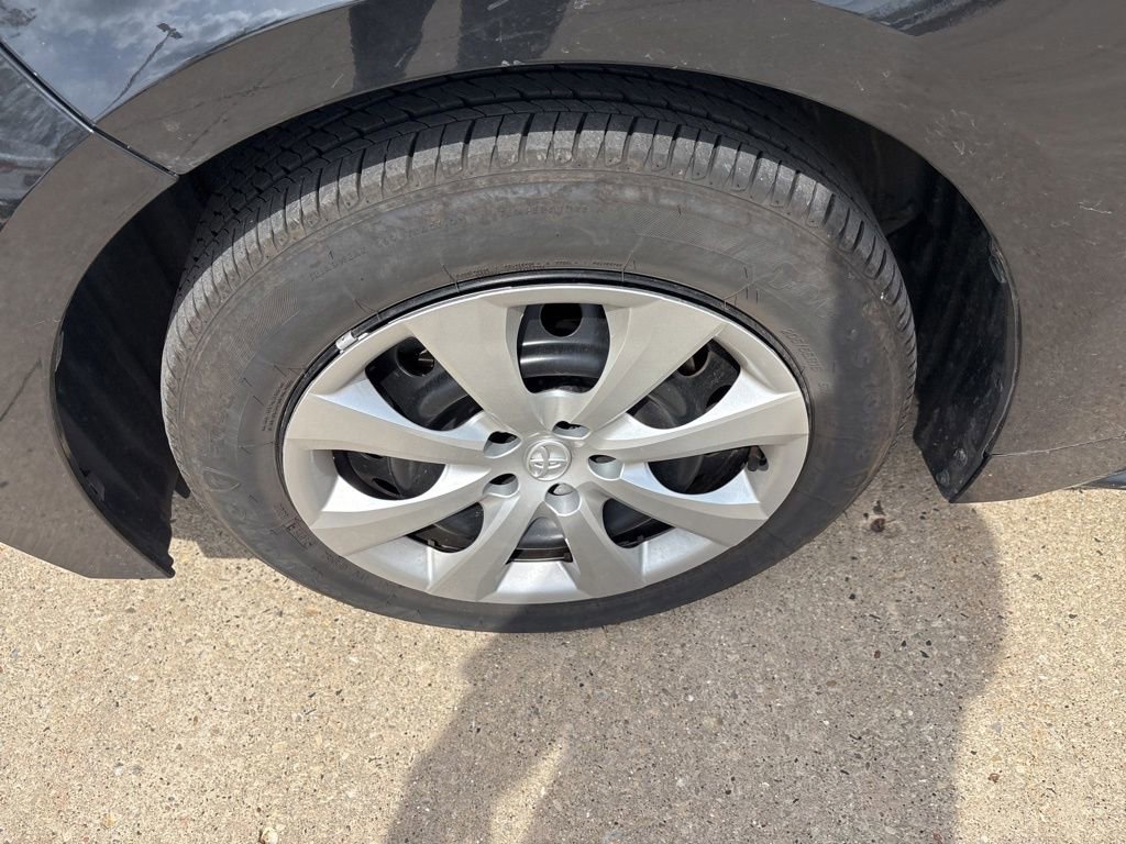 Used 2026 Toyota Corolla LE FWD image 11